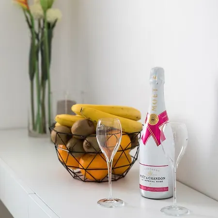 Bed & Breakfast Rocky Novi Vinodolski