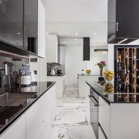 Rocky Novi Vinodolski